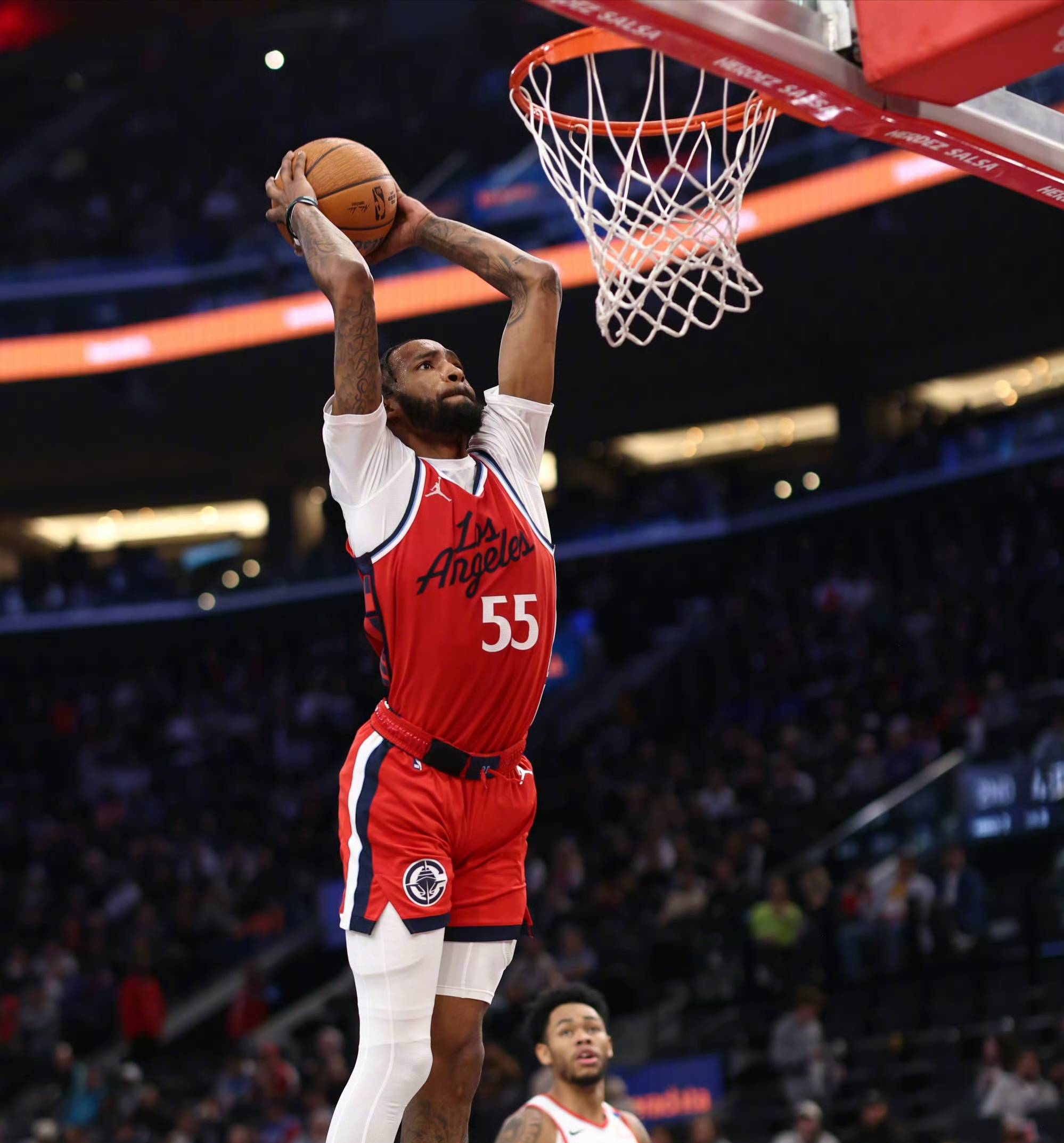 aoa体育课程-快船大胜爵士，取得四连胜！