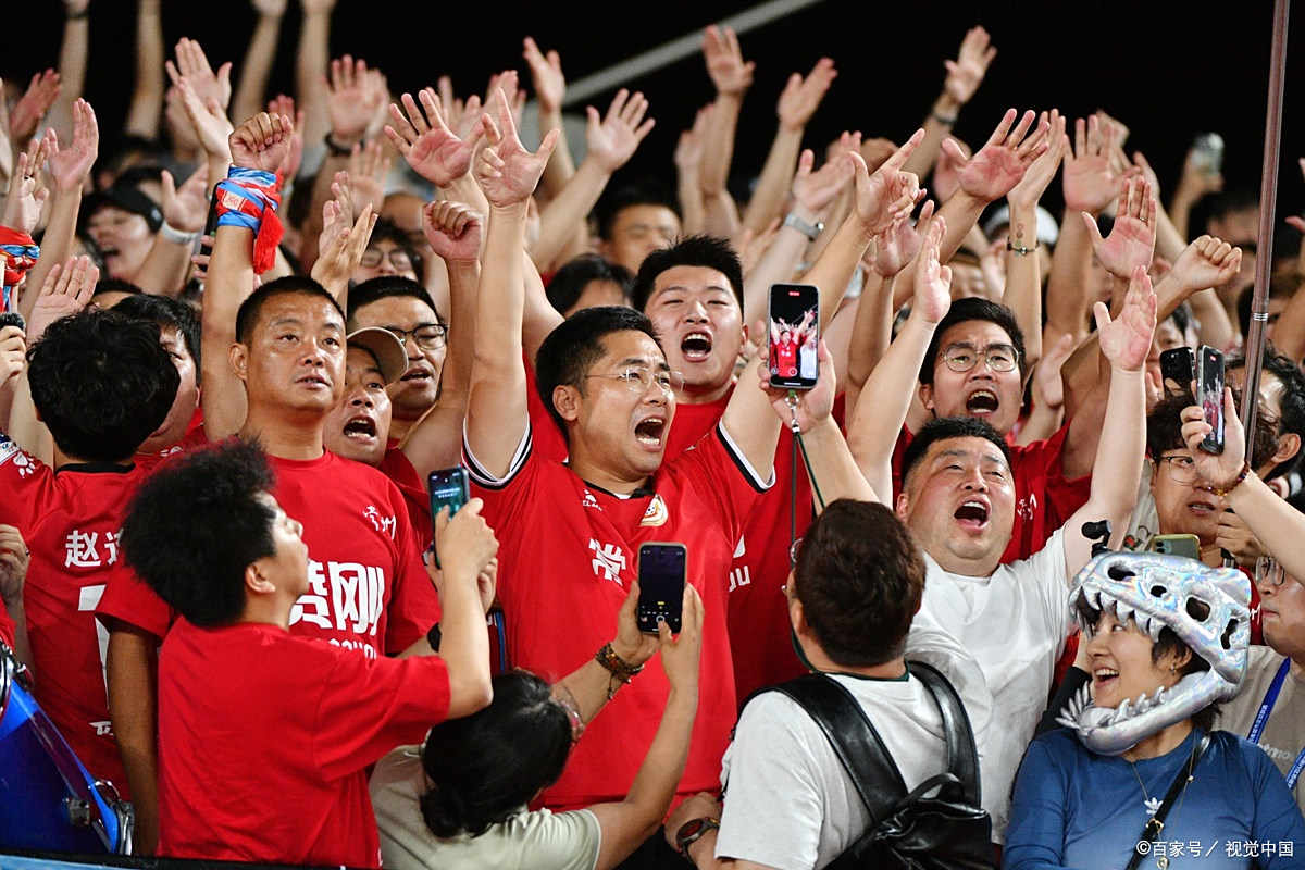 精彩对决，激战连连引爆球迷热情的简单介绍